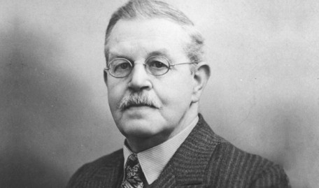 Arthur Smith, the first curator