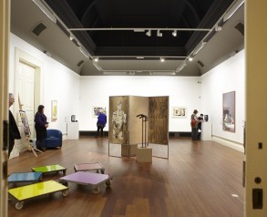 Gallery View